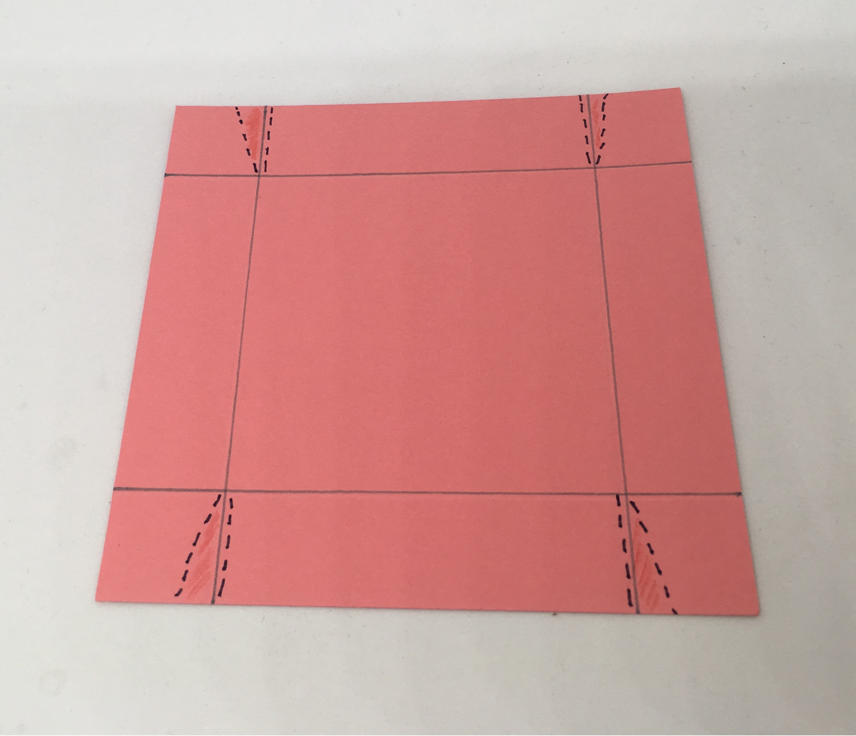 simple shower gel lid cut score